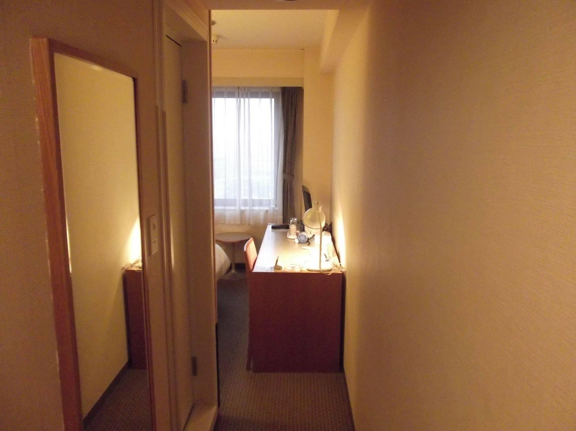 Ichikawa Grand Hotel Екстериор снимка